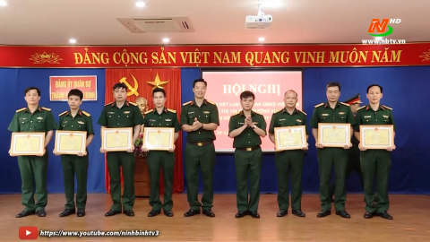 Đảng ủy, Ban Chỉ huy Qu&acirc;n sự Th&agrave;nh phố Ninh B&igrave;nh tổng kết Luật Sĩ quan Qu&acirc;n đội nh&acirc;n d&acirc;n Việt Nam