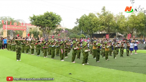 Ban CHQS huyện Y&ecirc;n M&ocirc; phối hợp tổ chức Gi&aacute;o dục truyền thống Qu&acirc;n đội Nh&acirc;n d&acirc;n Việt Nam cho học sinh
