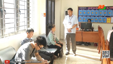 Gương c&aacute;n bộ t&acirc;m huyết, tr&aacute;ch nhiệm