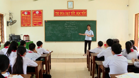 Gia Ph&uacute; thực hiện ti&ecirc;u ch&iacute; gi&aacute;o dục trong x&acirc;y dựng NTM n&acirc;ng cao
