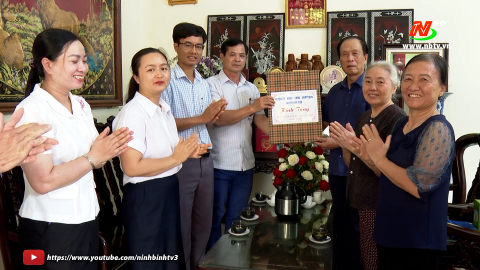 Tri &acirc;n người c&oacute; c&ocirc;ng với C&aacute;ch mạng