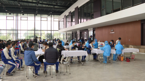 Khẩn trương ti&ecirc;m mũi 3 ph&ograve;ng Covid - 19 ngay khi c&oacute; Vac xin
