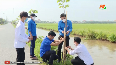 Tuổi trẻ Kh&aacute;nh C&ocirc;ng xung k&iacute;ch x&acirc;y dựng qu&ecirc; hương
