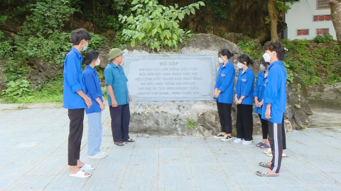 Ninh Giang ti&ecirc;́p n&ocirc;́i truy&ecirc;̀n th&ocirc;́ng cách mạng