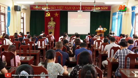 Y&ecirc;n Kh&aacute;nh khai giảng lớp sơ cấp L&yacute; luận ch&iacute;nh trị kh&oacute;a I năm 2022