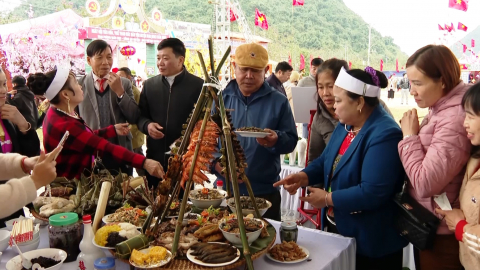 Hấp dẫn ẩm thực c&aacute;c d&acirc;n tộc huyện Nho Quan