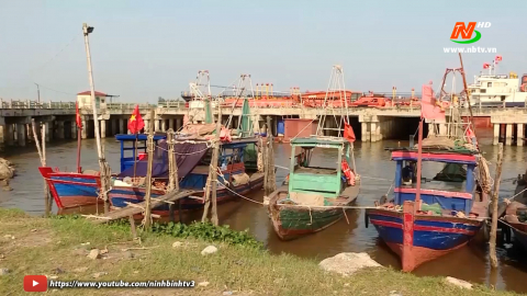 Chung tay gỡ "thẻ v&agrave;ng" EC