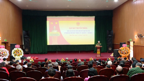 Kỷ niệm 8 năm ng&agrave;y th&agrave;nh lập CLB cựu chiến binh Việt Nam y&ecirc;u thơ