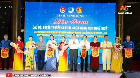Li&ecirc;n hoan c&aacute;c đội tuy&ecirc;n truyền ca kh&uacute;c c&aacute;ch mạng, CLB nghệ thuật