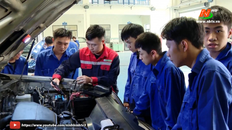 Ninh B&igrave;nh ch&uacute; trọng n&acirc;ng cao chất lượng gi&aacute;o dục nghề nghiệp