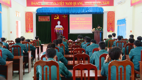 Bế mạc lớp bồi dưỡng chuy&ecirc;n m&ocirc;n nghiệp vụ qu&acirc;n sự