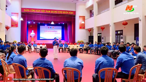 Bồi dưỡng nghiệp vụ c&aacute;n bộ Đo&agrave;n