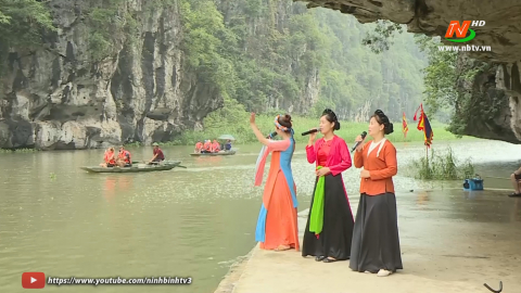 Biểu diễn nghệ thuật truyền thống tại Tuần Du lịch Ninh B&igrave;nh