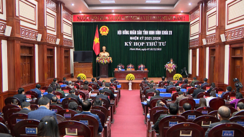 Hội đồng nh&acirc;n d&acirc;n tỉnh nghe c&aacute;c b&aacute;o c&aacute;o, tờ tr&igrave;nh