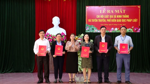 Tuy&ecirc;n truyền, phổ biến gi&aacute;o dục ph&aacute;p luật tại x&atilde; Ninh Thắng