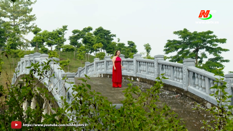 C&ocirc; gi&aacute;o đam m&ecirc; &acirc;m nhạc