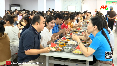 Chương tr&igrave;nh "Bữa cơm c&ocirc;ng đo&agrave;n" cho đo&agrave;n vi&ecirc;n, người lao động