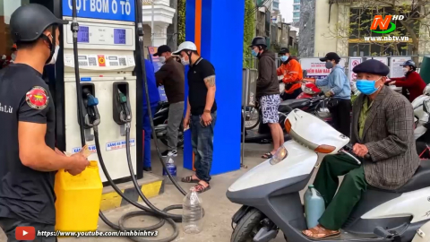Nguy cơ "mang  bom về nh&agrave;" khi mua xăng t&iacute;ch trữ 