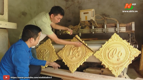 Khởi nghiệp th&agrave;nh c&ocirc;ng từ nghề mộc truyền thống