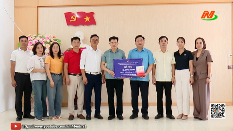 Hỗ trợ người bị thiệt hại do b&atilde;o số 10