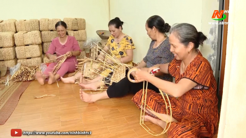 N&ocirc;ng d&acirc;n Ninh B&igrave;nh li&ecirc;n kết ph&aacute;t triển sản xuất