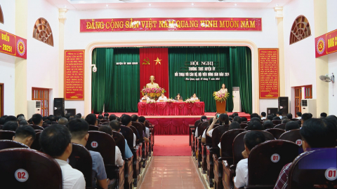 Thường trực huyện ủy Nho Quan đối thoại với c&aacute;n bộ, hội vi&ecirc;n n&ocirc;ng d&acirc;n