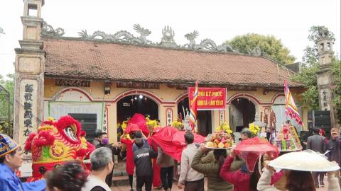 Lễ hội Kỳ ph&uacute;c l&agrave;ng Y&ecirc;n Cư