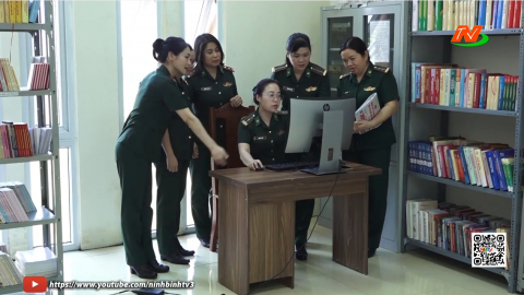 Nữ bộ đội Bi&ecirc;n ph&ograve;ng học tập v&agrave; l&agrave;m theo B&aacute;c