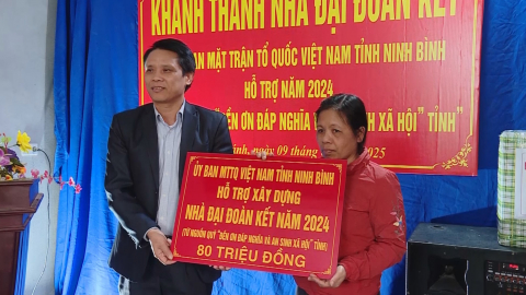 Kh&aacute;nh th&agrave;nh nh&agrave; đại đo&agrave;n kết tại huyện Y&ecirc;n Kh&aacute;nh