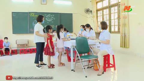 Th&agrave;nh phố Ninh B&igrave;nh đẩy mạnh ti&ecirc;m mũi 2 ph&ograve;ng dịch COVID-19 cho trẻ từ 5 đến dưới 12 tuổi