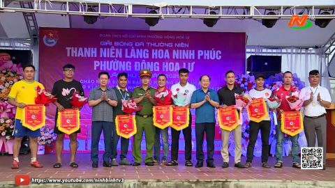 Khai mạc giải b&oacute;ng đ&aacute; thanh ni&ecirc;n l&agrave;ng hoa Ninh Ph&uacute;c
