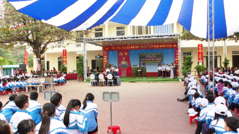 Giao lưu " H&aacute;t m&atilde;i kh&uacute;c qu&acirc;n h&agrave;nh "