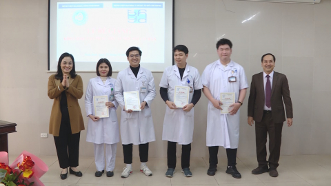 Bế giảng kh&oacute;a đ&agrave;o tạo li&ecirc;n tục phẫu thuật nội soi