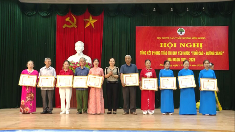 Ninh Giang tổng kết 5 năm phong tr&agrave;o thi đua " Tuổi cao - Gương s&aacute;ng "