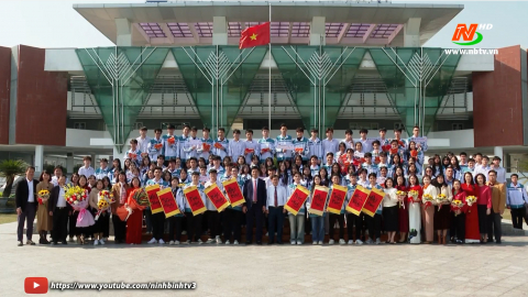 Lễ xuất qu&acirc;n tham dự kỳ thi chọn học sinh giỏi quốc gia năm học 2024-2025