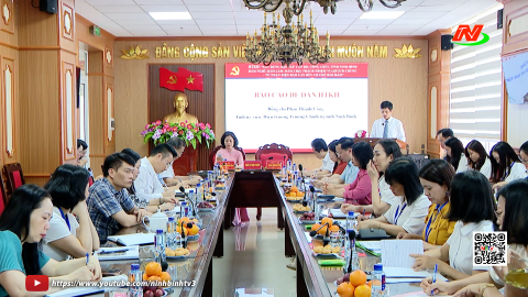 Hội thảo khoa học về x&acirc;y dựng đội ngũ c&aacute;n bộ, c&ocirc;ng chức tỉnh Ninh B&igrave;nh