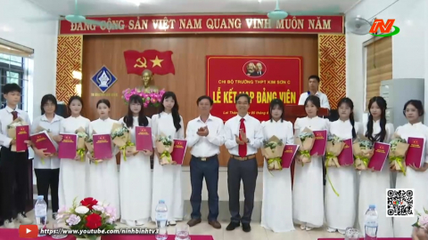Ninh B&igrave;nh n&acirc;ng cao chất lượng ph&aacute;t triển đảng vi&ecirc;n