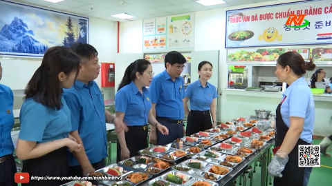 Li&ecirc;n đo&agrave;n lao động tỉnh tổ chức "Bữa cơm C&ocirc;ng đo&agrave;n" cho c&ocirc;ng nh&acirc;n lao động