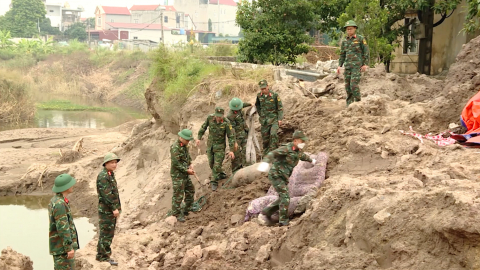 Bộ CHQS tỉnh hủy nổ th&agrave;nh c&ocirc;ng 2 quả bom s&oacute;t lại sau chiến tranh