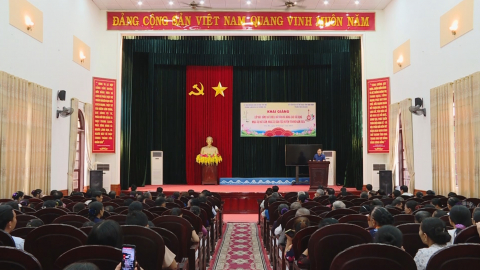 Khai giảng lớp nghệ thuật truyền thống huyện Y&ecirc;n M&ocirc;