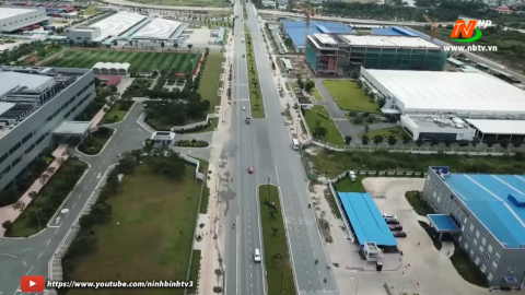 Việt Nam l&agrave; nước duy nhất được WB n&acirc;ng dự b&aacute;o tăng trưởng