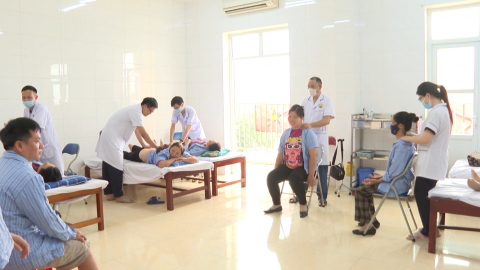 N&acirc;ng cao chất lượng kh&aacute;m chữa bệnh bằng Y học cổ truyền