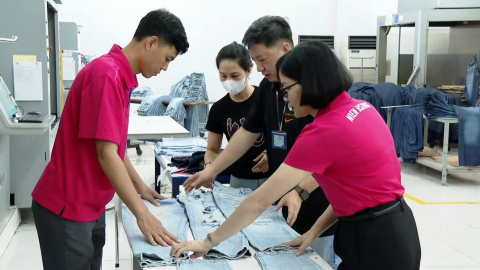 Đổi mới s&aacute;ng tạo trong ng&agrave;nh c&ocirc;ng nghiệp dệt may