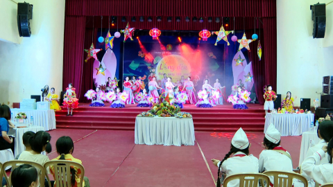 Đ&ecirc;m hội Trăng rằm " Lồng đ&egrave;n thắp s&aacute;ng ước mơ "