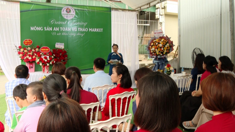 Khai trương cửa h&agrave;ng n&ocirc;ng sản an to&agrave;n tại phường Bắc Sơn
