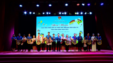 Khai mạc li&ecirc;n hoan c&aacute;c nh&agrave; thiếu nhi trong tỉnh