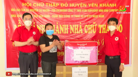Kh&aacute;nh th&agrave;nh v&agrave; b&agrave;n giao nh&agrave; Chữ thập đỏ