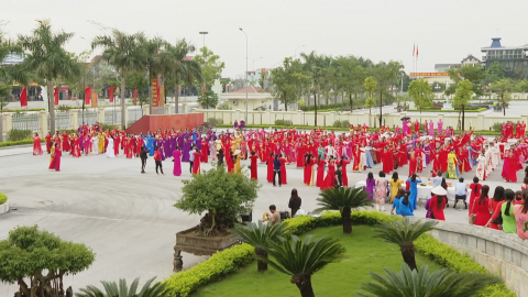 Phụ nữ Gia Viễn đẩy mạnh việc học tập v&agrave; l&agrave;m theo gương B&aacute;c