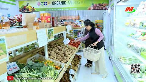 Gi&aacute; xăng dầu tăng ảnh hưởng tới gi&aacute; cả thị trường