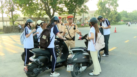 Con đường đến trường an to&agrave;n